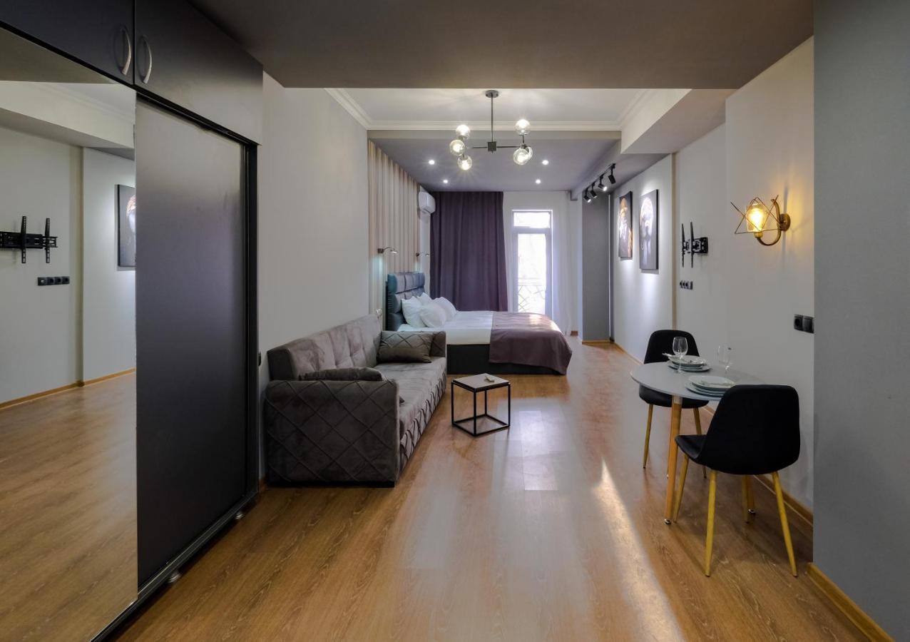 Iren River Side Apartments Тбилиси Экстерьер фото