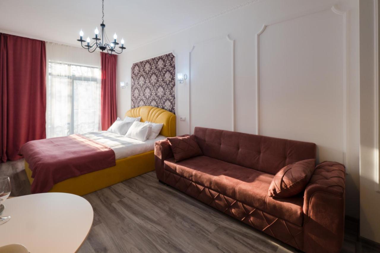 Iren River Side Apartments Тбилиси Экстерьер фото