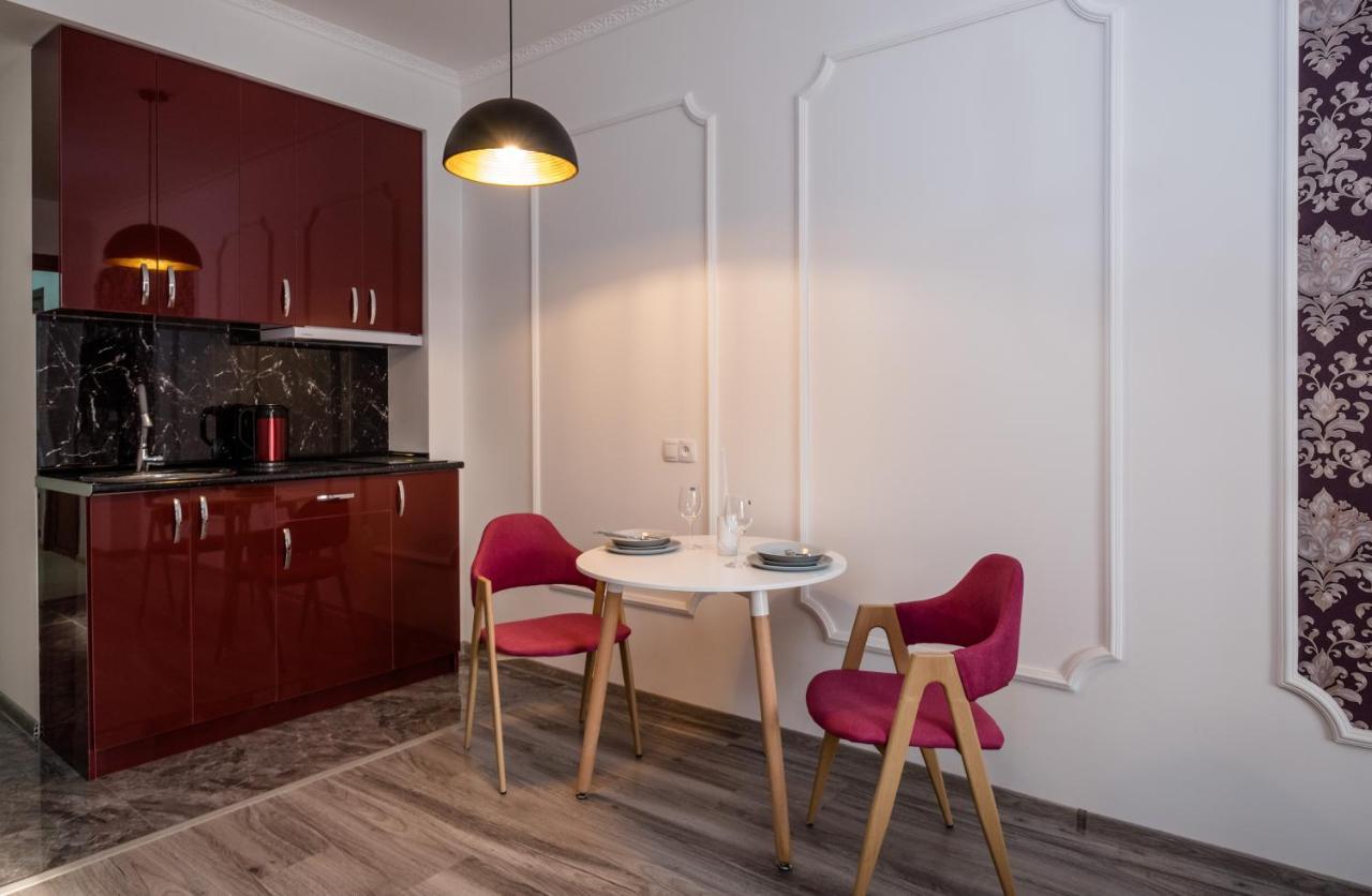 Iren River Side Apartments Тбилиси Экстерьер фото